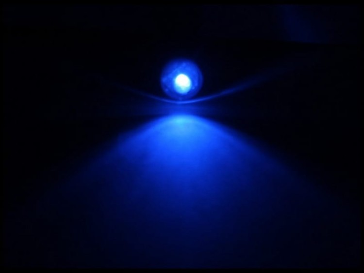 Żarówka Led W5W T10 1x FLUX 12V Niebieski