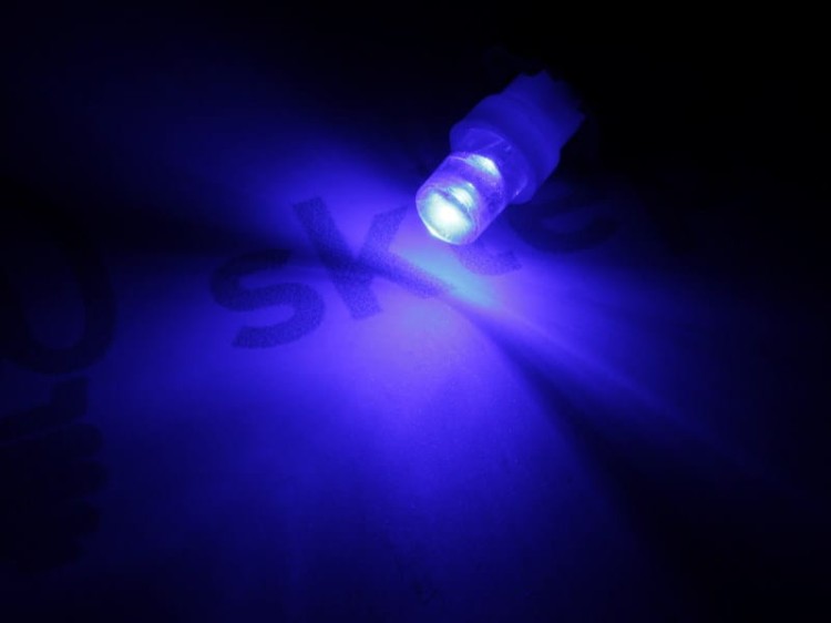 Żarówka Led W1,2W T5 R5 1xDip 12V Walcowa Niebieski