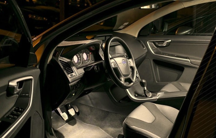 Peugeot 308 - Zestaw oświetlenie kabiny LED Standard 4000K - 5 żarówek