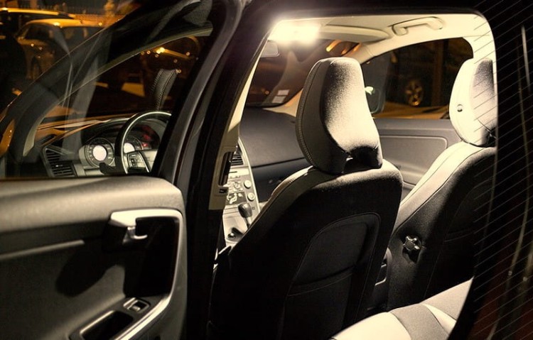 Peugeot 5008 - Zestaw oświetlenie kabiny LED Standard 4000K - 14 żarówek