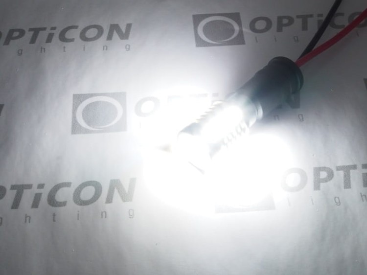 BMW 5 F10 - Światło wsteczne / cofania LED W16W T15 Opticon Premium - 1 żarówka