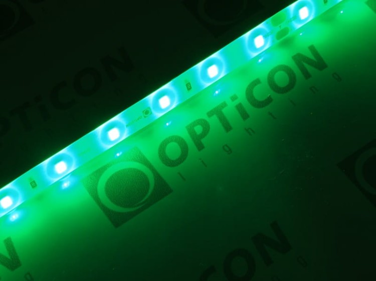 Taśma LED 24V 300 SMD 2835 8mm IP65 4,8W /m Zielony OPTICON PREMIUM