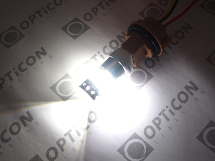 Żarówka Led W21W T20 7440 12V 42x SMD 3030 Biały Zimny 6000K CANBUS OPTICON PREMIUM