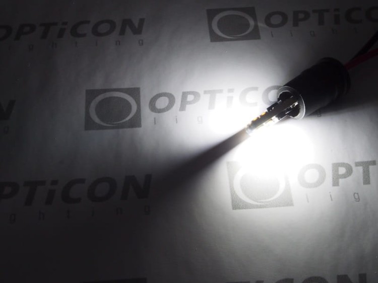 Skoda - Oświetlenie Kabiny LED Żarówka W5W T10 Opticon PREMIUM - 1 sztuka