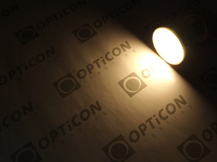 Żarówka LED GU11 2W 10-30V DC 12x SMD 2835 Biały Ciepły 3000K 12V 24V OPTICON