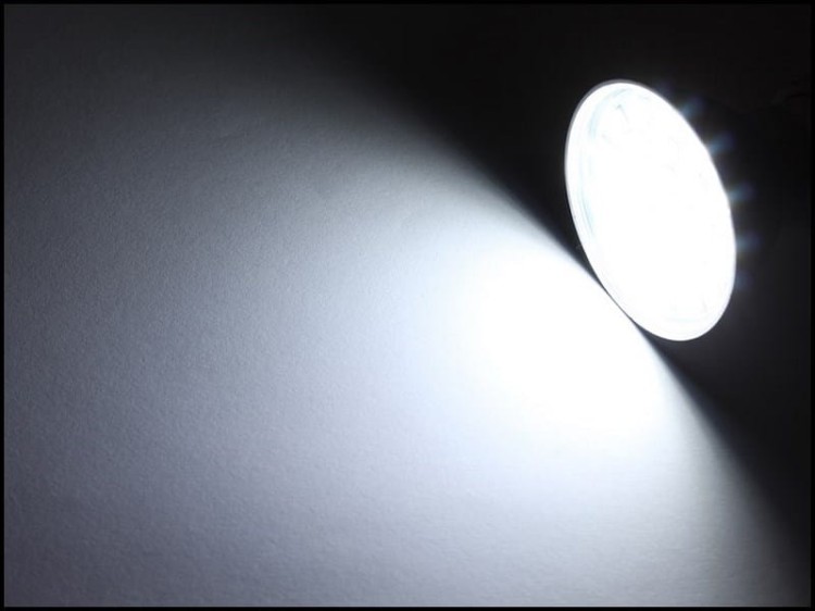 Żarówka LED MR16 5W 10-30V DC 60x SMD 2835 Biały Zimny 6000K 12V 24V OPTICON