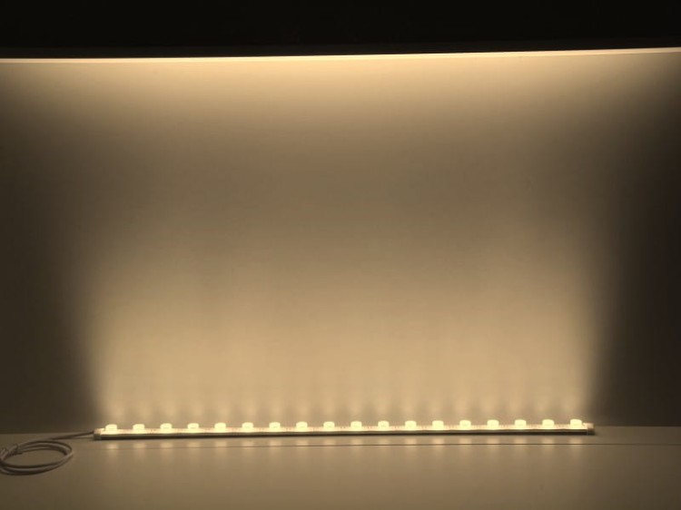 Lampa Liniowa LED IP67 100cm 28W 10x60st 18x SMD3030 Biała Ciepła 3000K z zasilaczem 230V