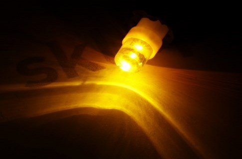  Żarówka Led T5 R5 12V oświetlenie zegarów wskaźników deski rozdzielczej