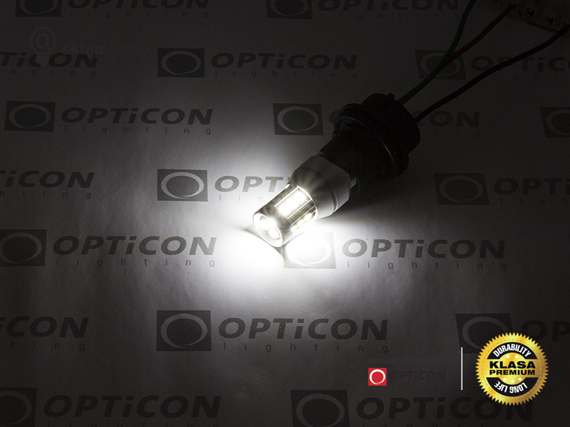 Żarówki W21/5W światła do jazdy dziennej DRL