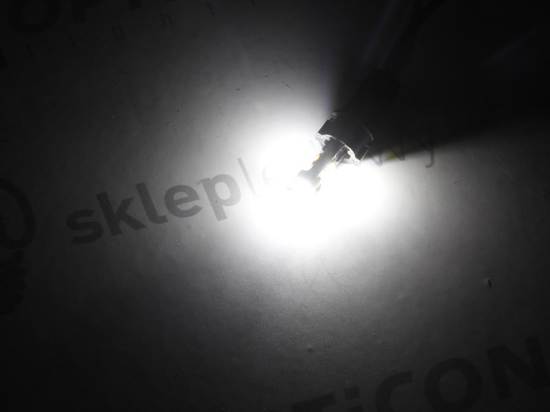  Żarówka Led W1,2W T5 R5 12V 3x SMD3030 Biały Zimny 6000K OPTICON