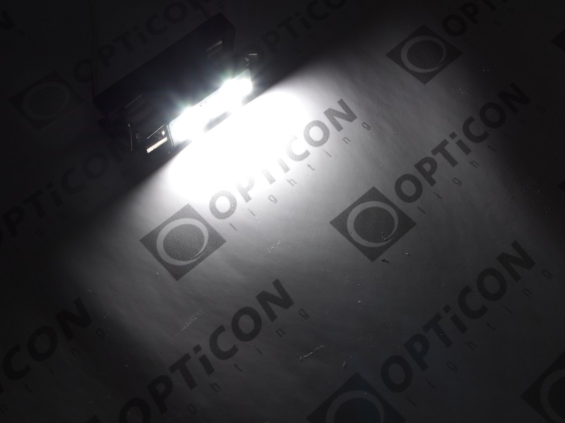 Żarówka Led C5W 31mm 12V 24V DC 9x SMD 3030 Biały Zimny 6000K OPTICON