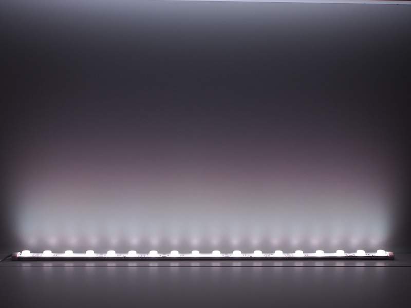 Moduł LED 24V 22W IP20 100cm 10x60st 18x SMD3030 Wielokolorowy RGBW Moduł LED 24V 22W IP20 100cm 10x60st 18x SMD3030 Wielokolorowy RGBW