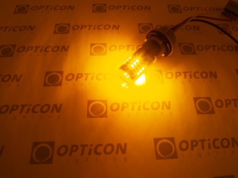 P27W 3156 LED OPTICON Premium pomarańczowa do czerwonych kierunkowskazów USA P27W 3156 LED CREE High Power OPTICON Premium pomarańczowa żarówka do kierunkowskazów USA
